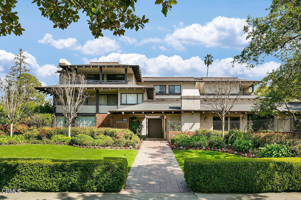 480 S Orange Grove Boulevard 12