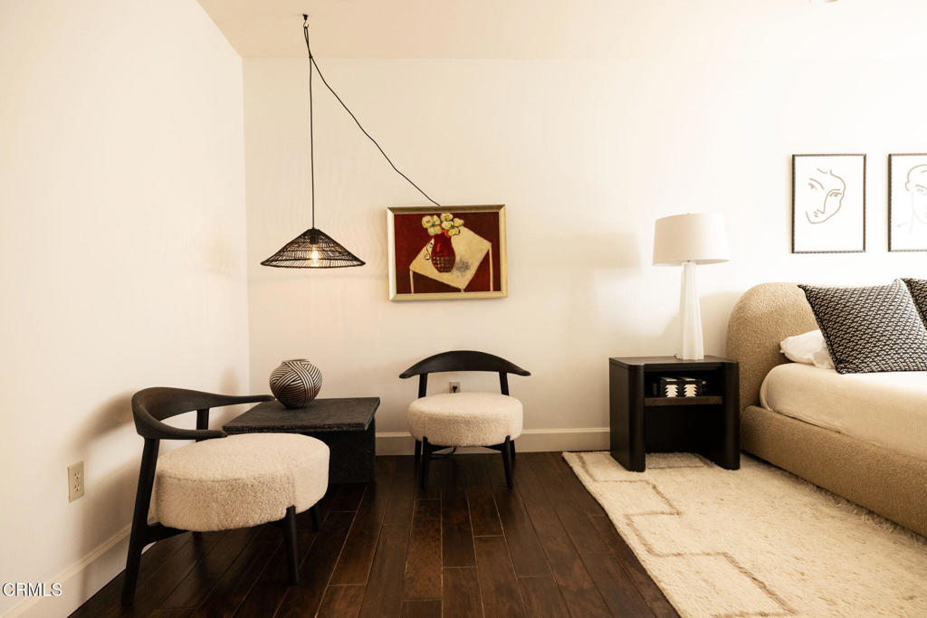 382 E California Boulevard 105