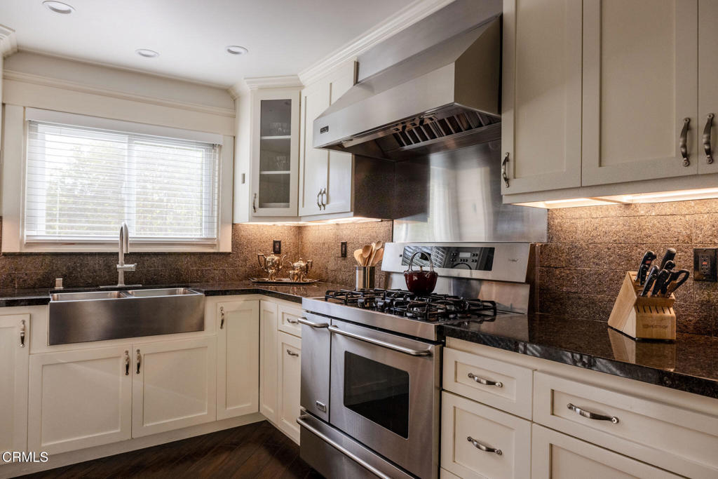 382 E California Boulevard 105