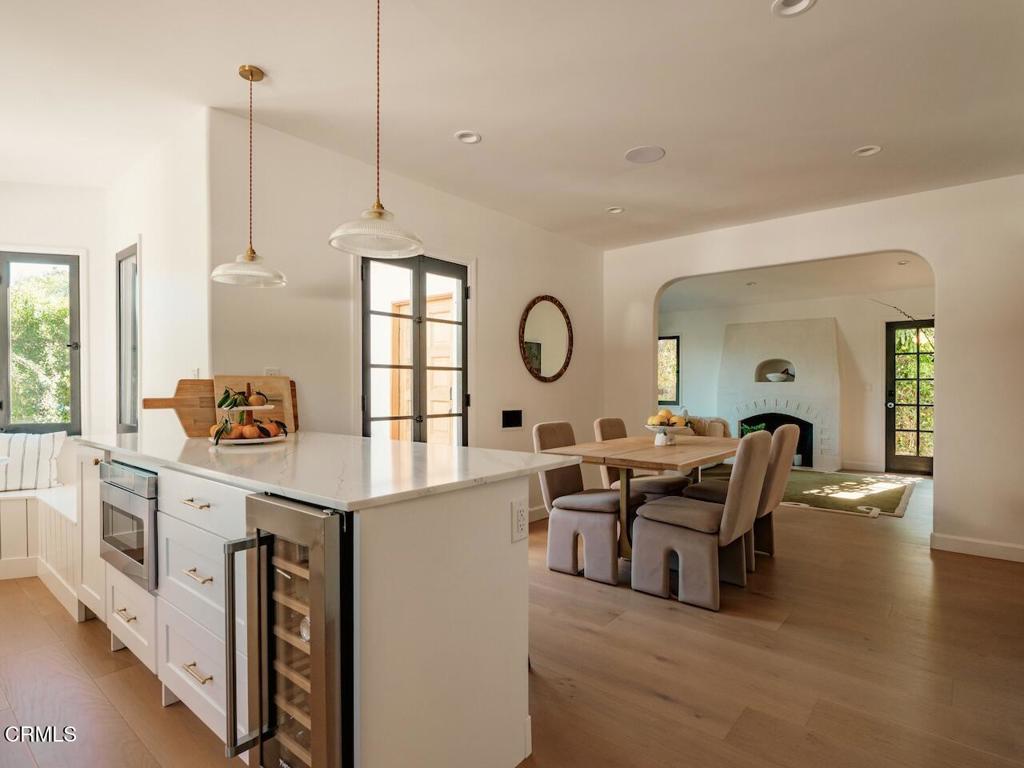 229 S Grand Oaks Avenue