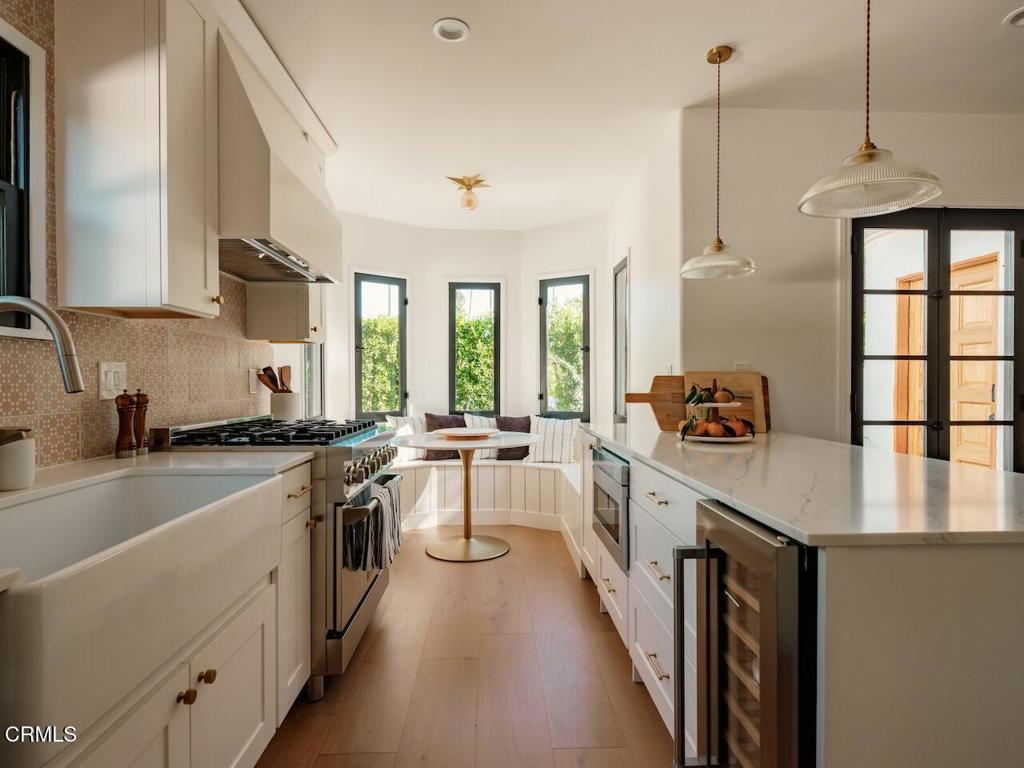 229 S Grand Oaks Avenue