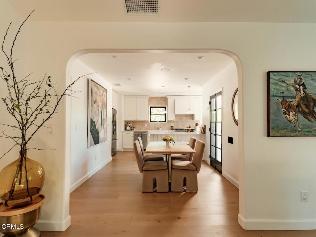 229 S Grand Oaks Avenue