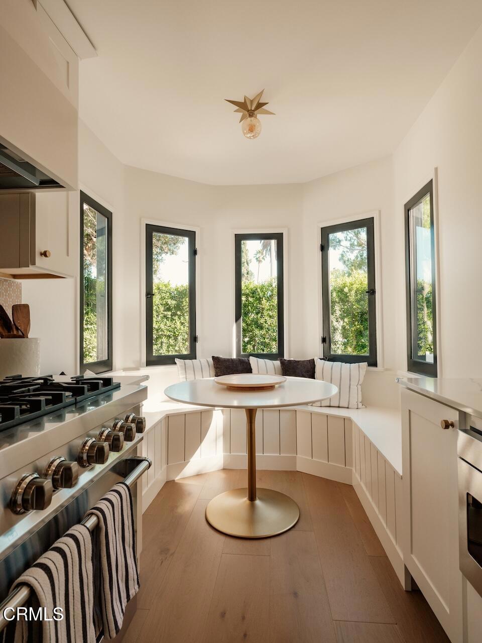 229 S Grand Oaks Avenue