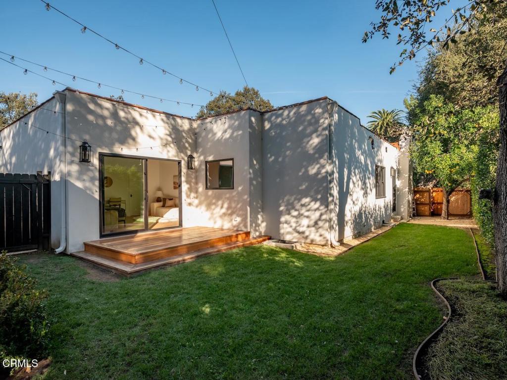 229 S Grand Oaks Avenue