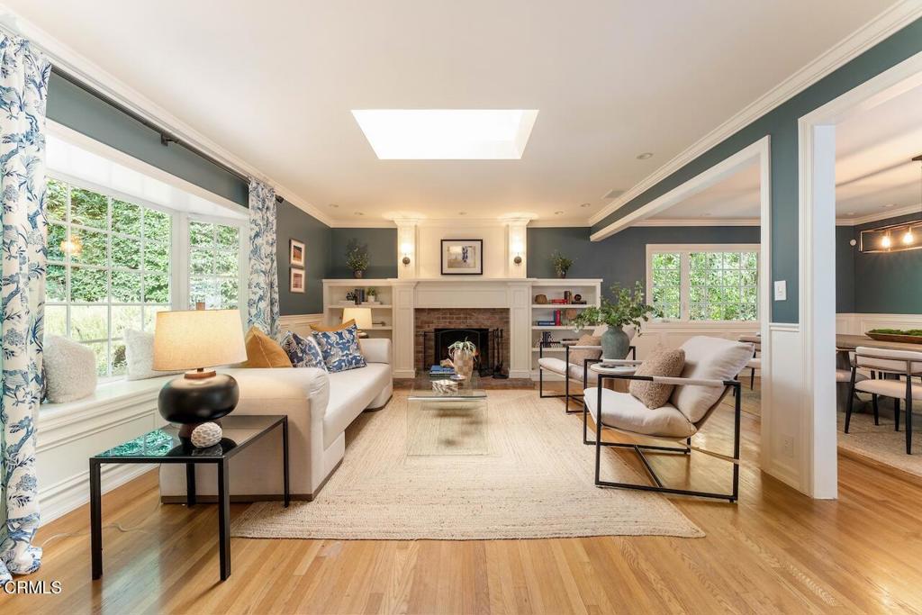 2060 E Altadena Drive