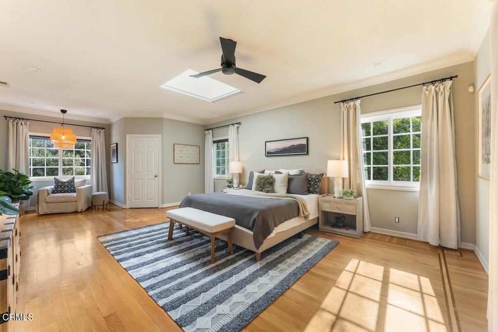 2060 E Altadena Drive