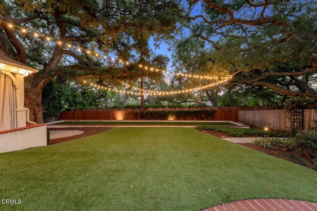 2060 E Altadena Drive