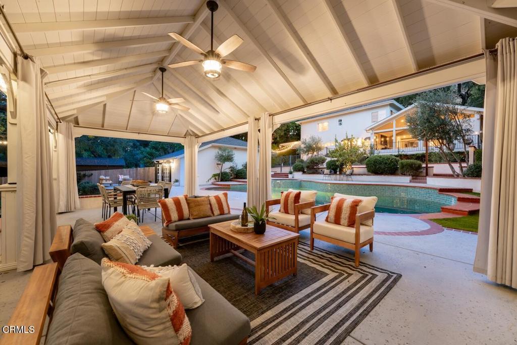 2060 E Altadena Drive
