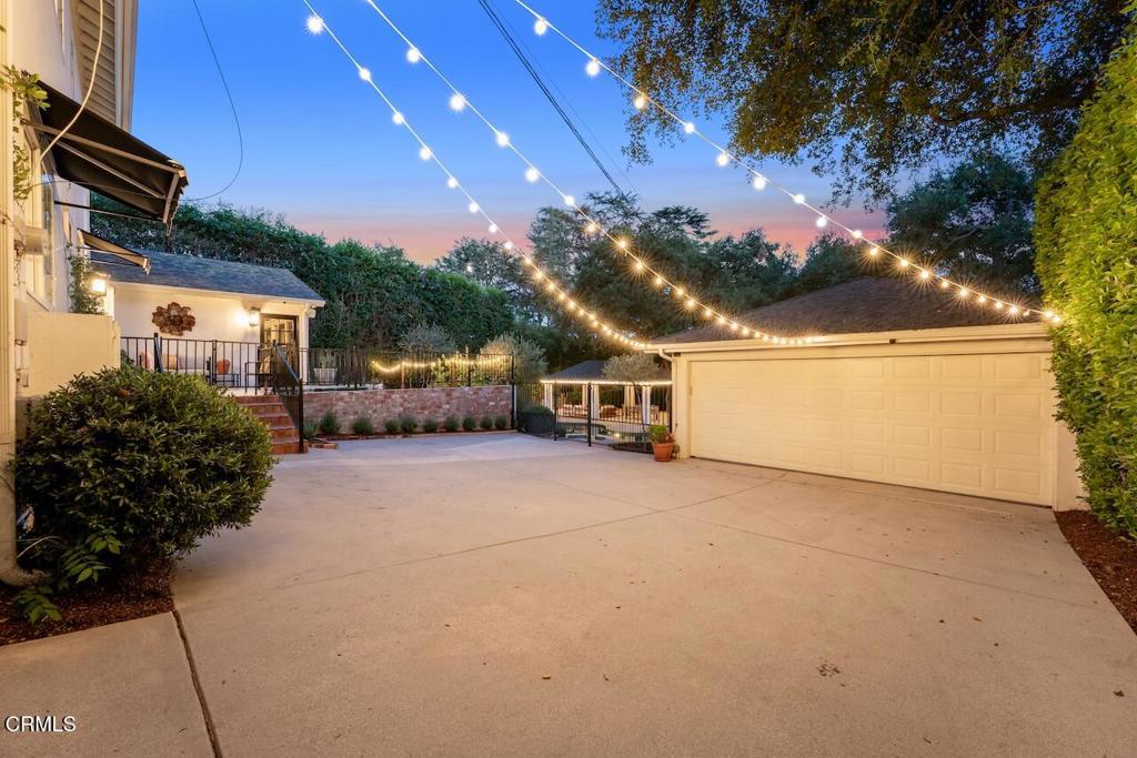 2060 E Altadena Drive