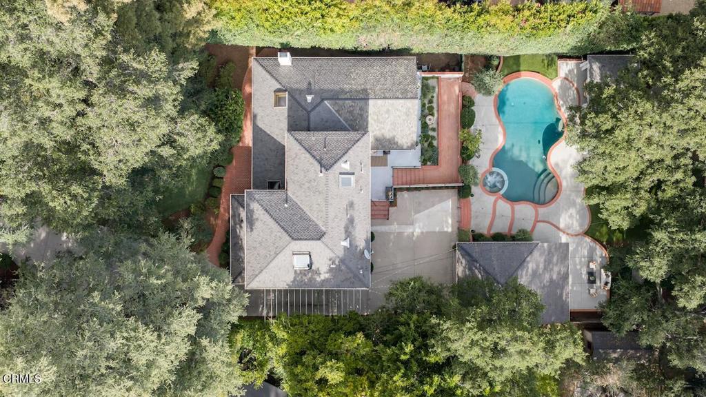 2060 E Altadena Drive