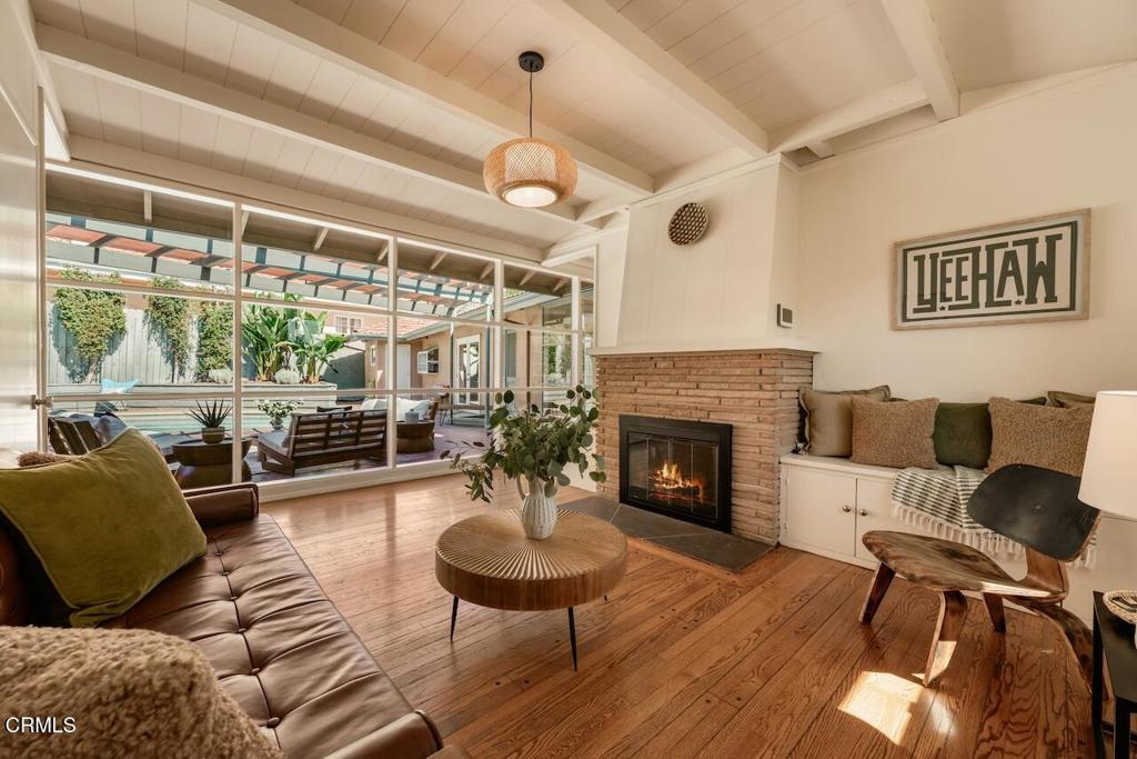 2195 Mendocino Lane