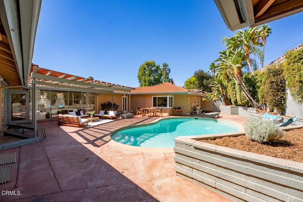 2195 Mendocino Lane
