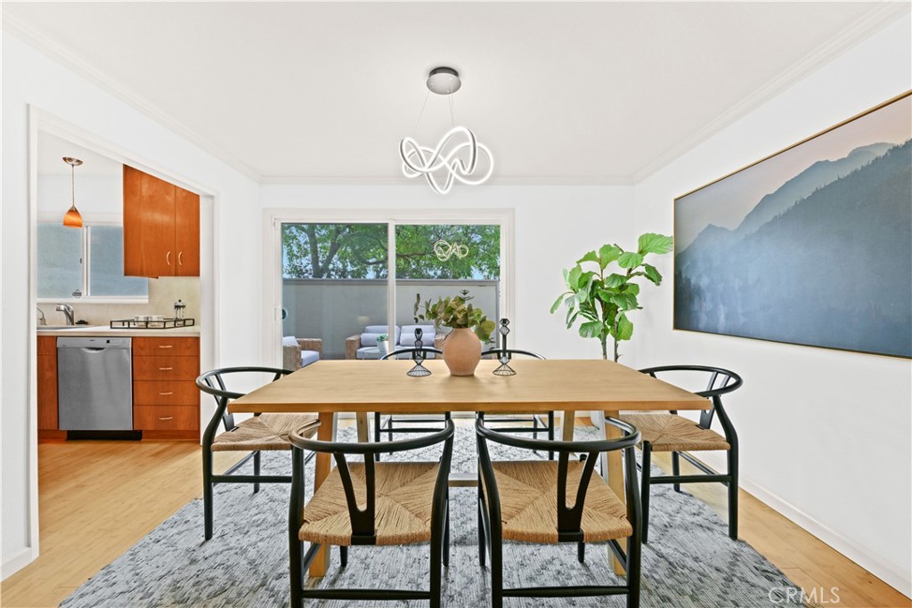 2439 Loma Vista Street