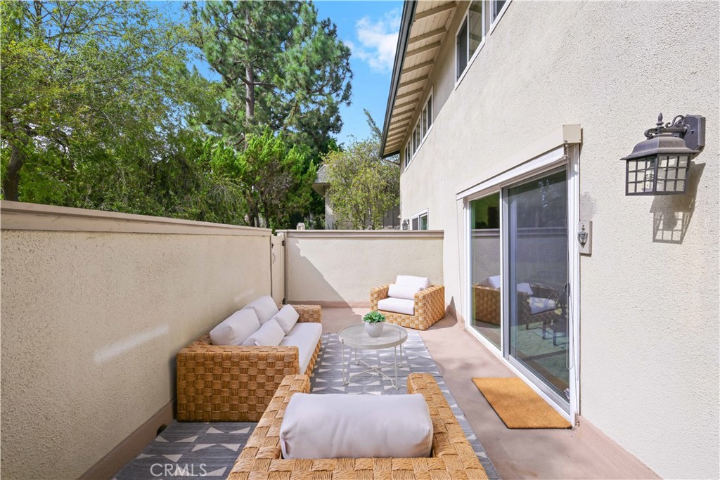 2439 Loma Vista Street