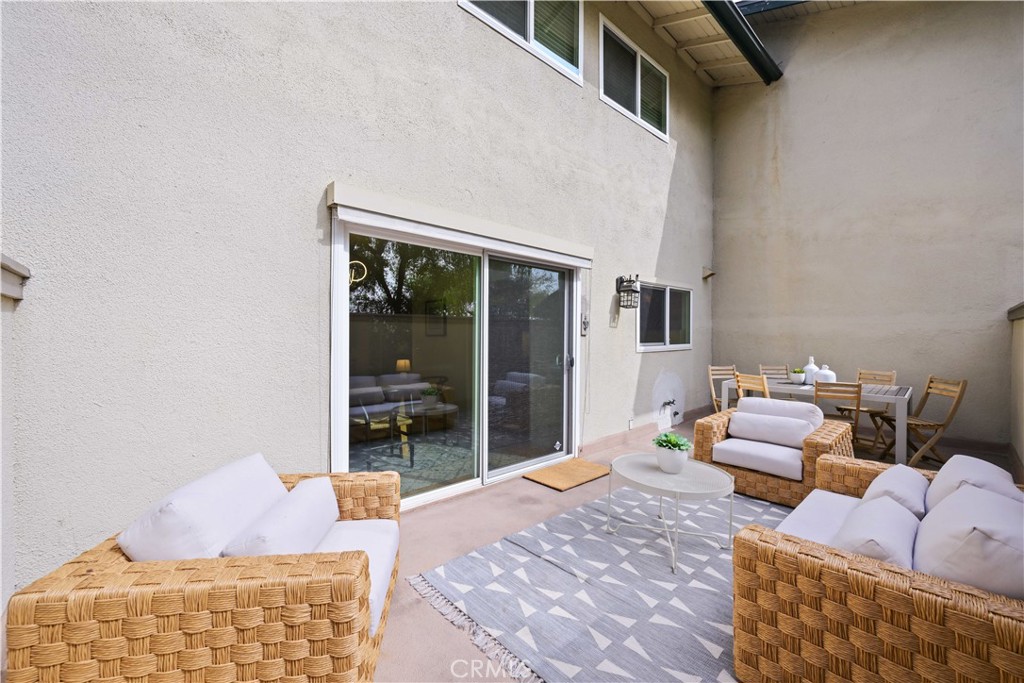 2439 Loma Vista Street