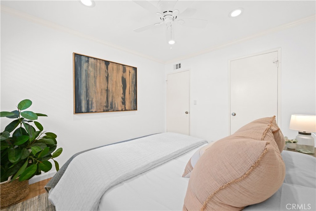 2439 Loma Vista Street