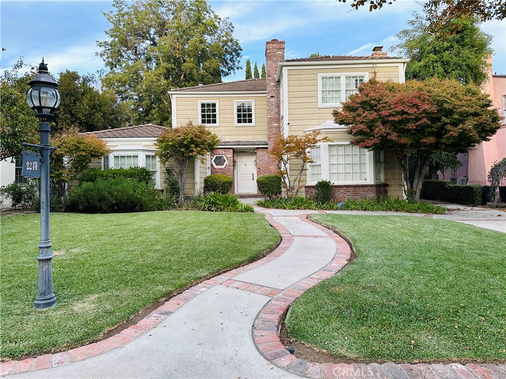 2210 El Molino Place