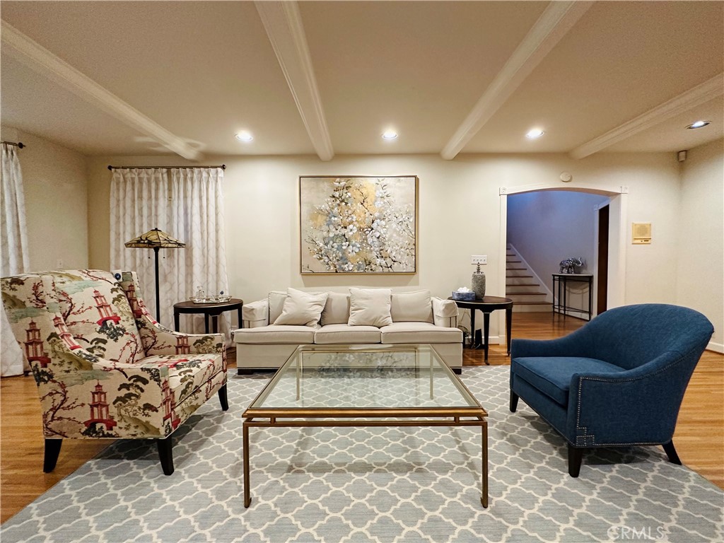 2210 El Molino Place