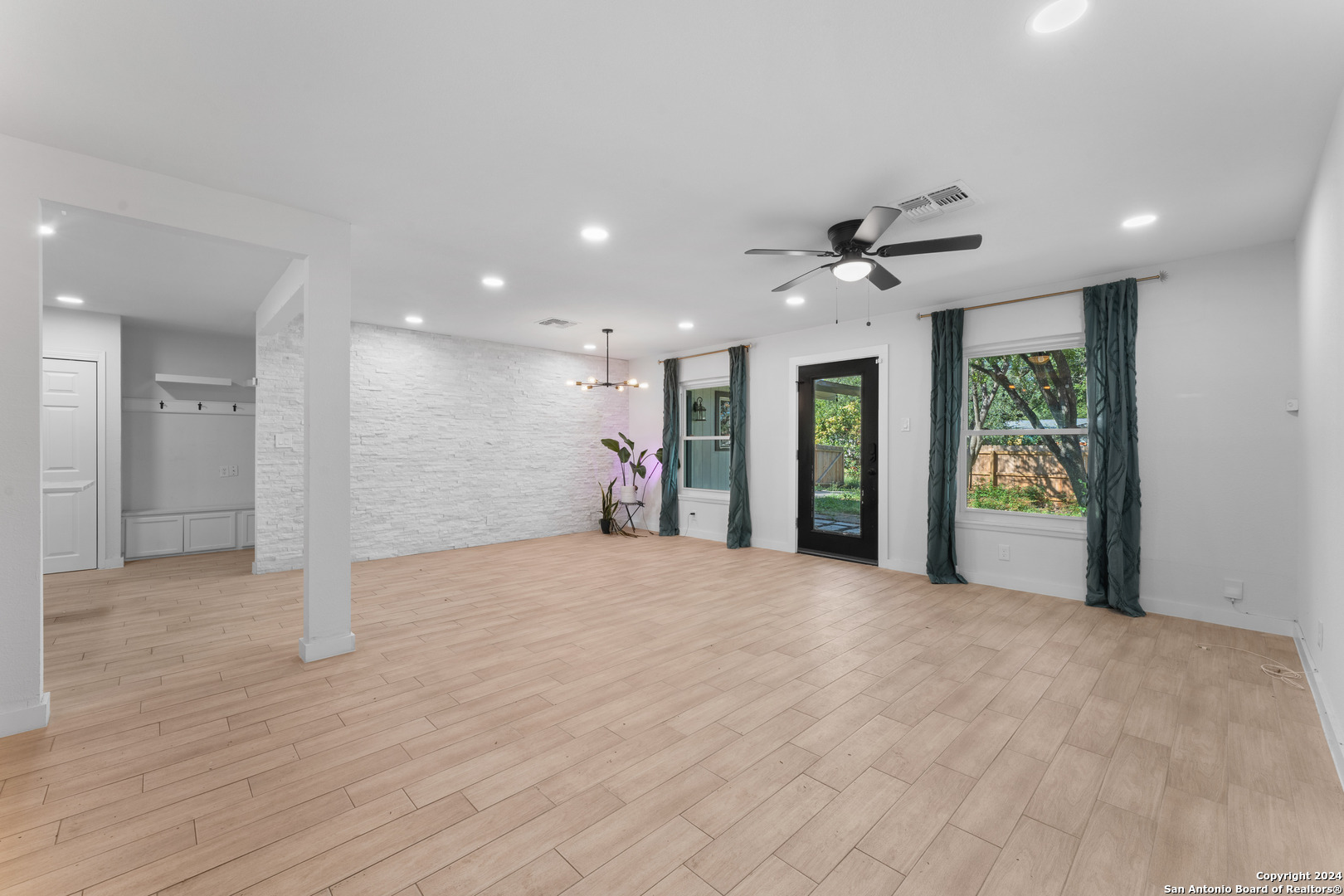 459 SHADYWOOD LN