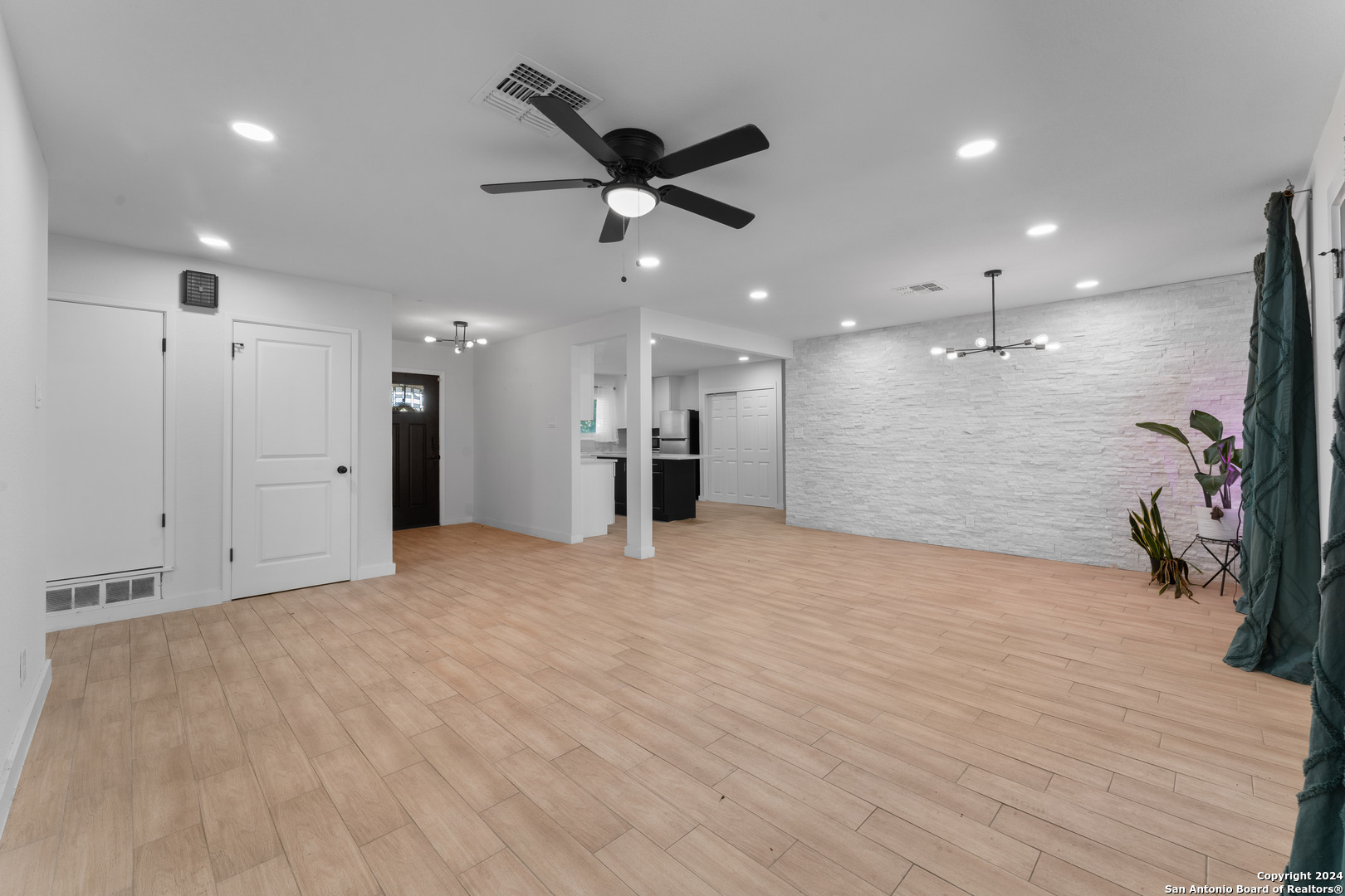 459 SHADYWOOD LN