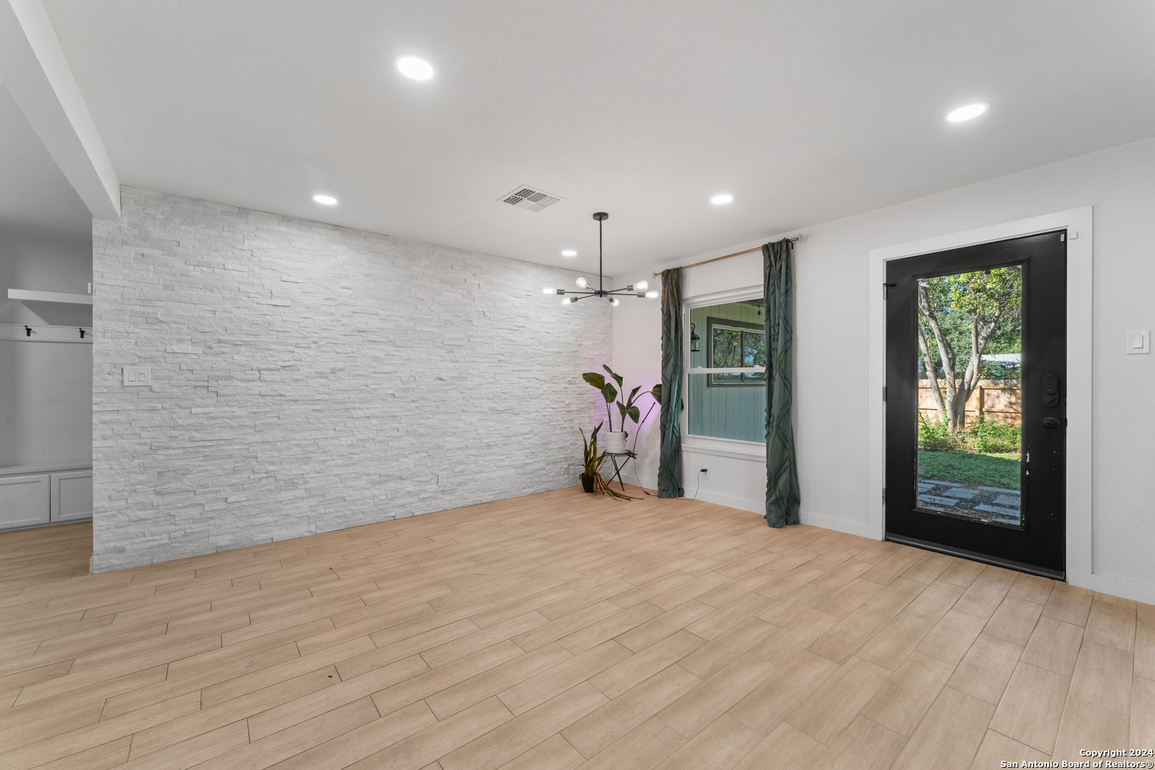 459 SHADYWOOD LN