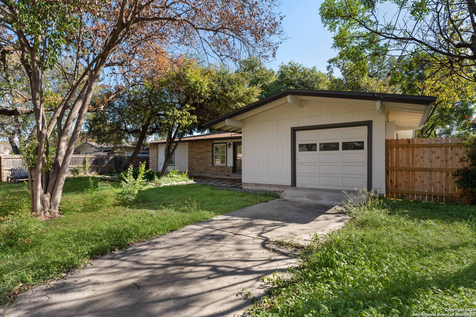 459 SHADYWOOD LN