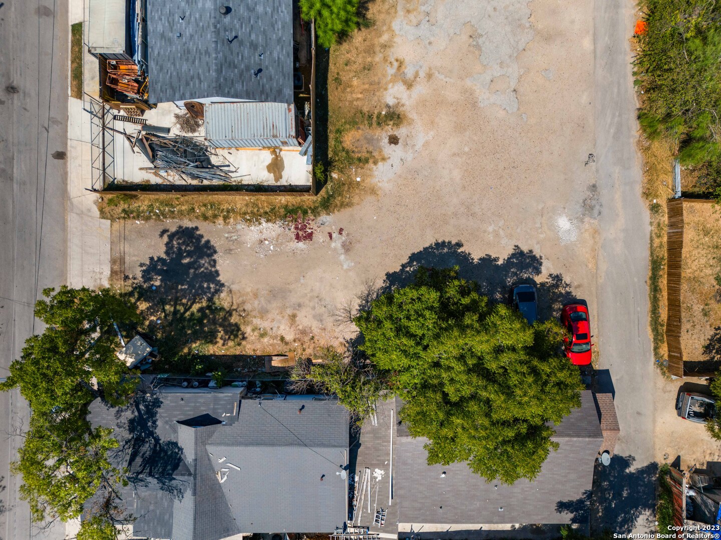 415 ARTHUR ST