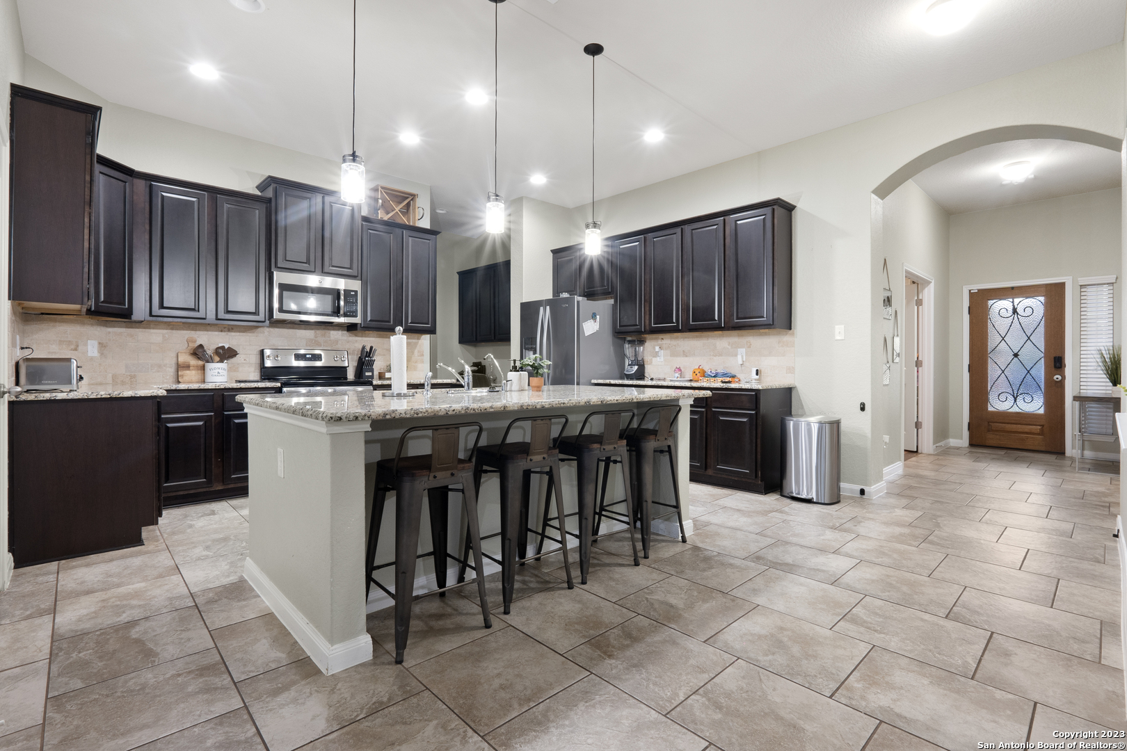 4605 FALLING OAK