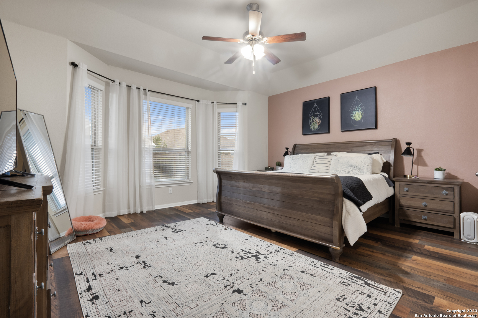 4605 FALLING OAK