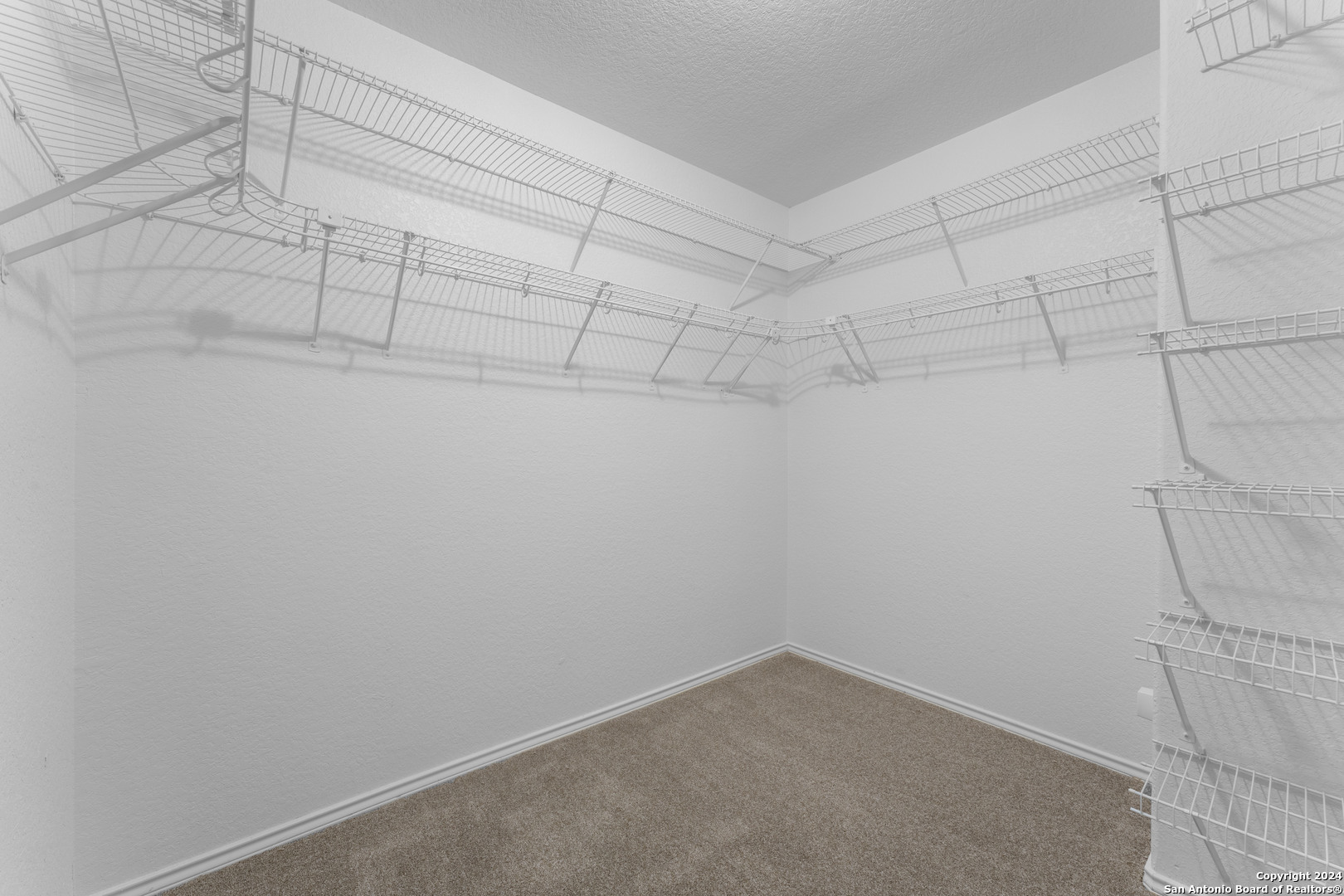 10326 ROSEANGEL LN