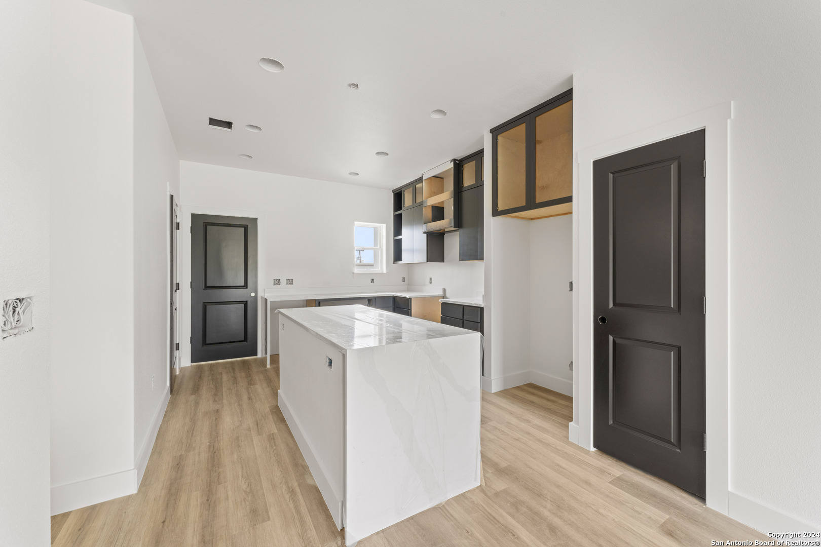 134 E LACHAPELLE