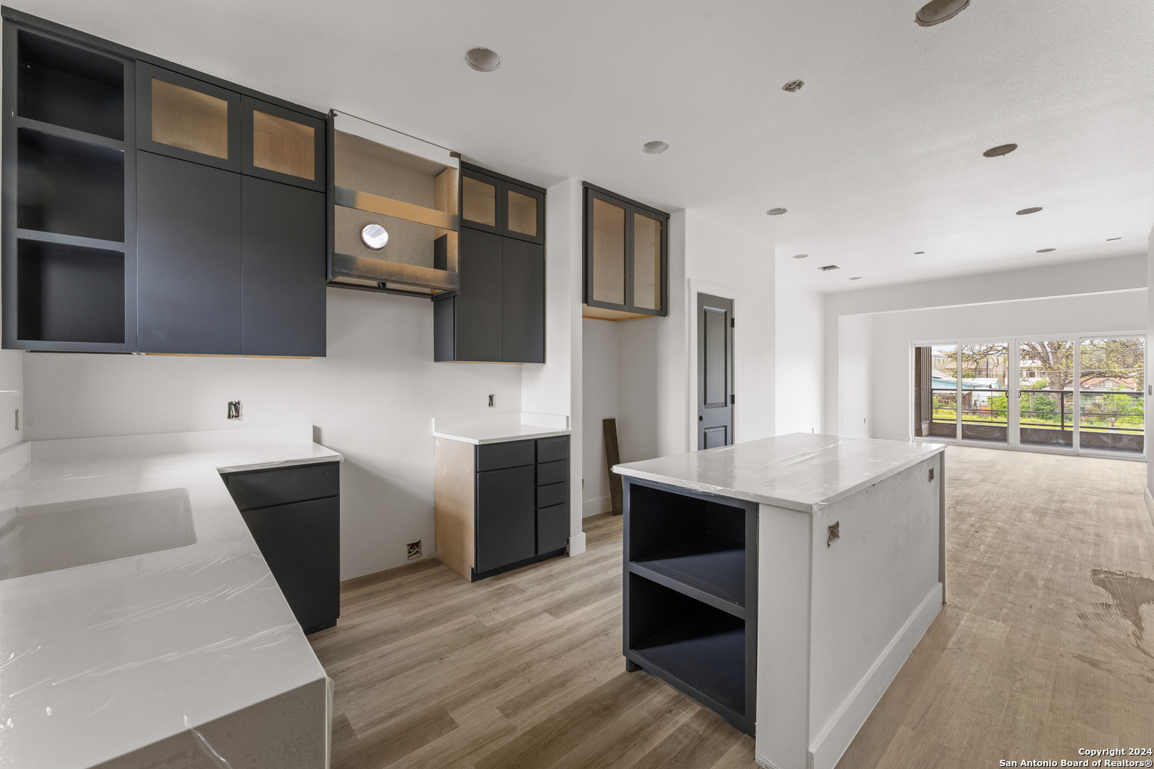134 E LACHAPELLE