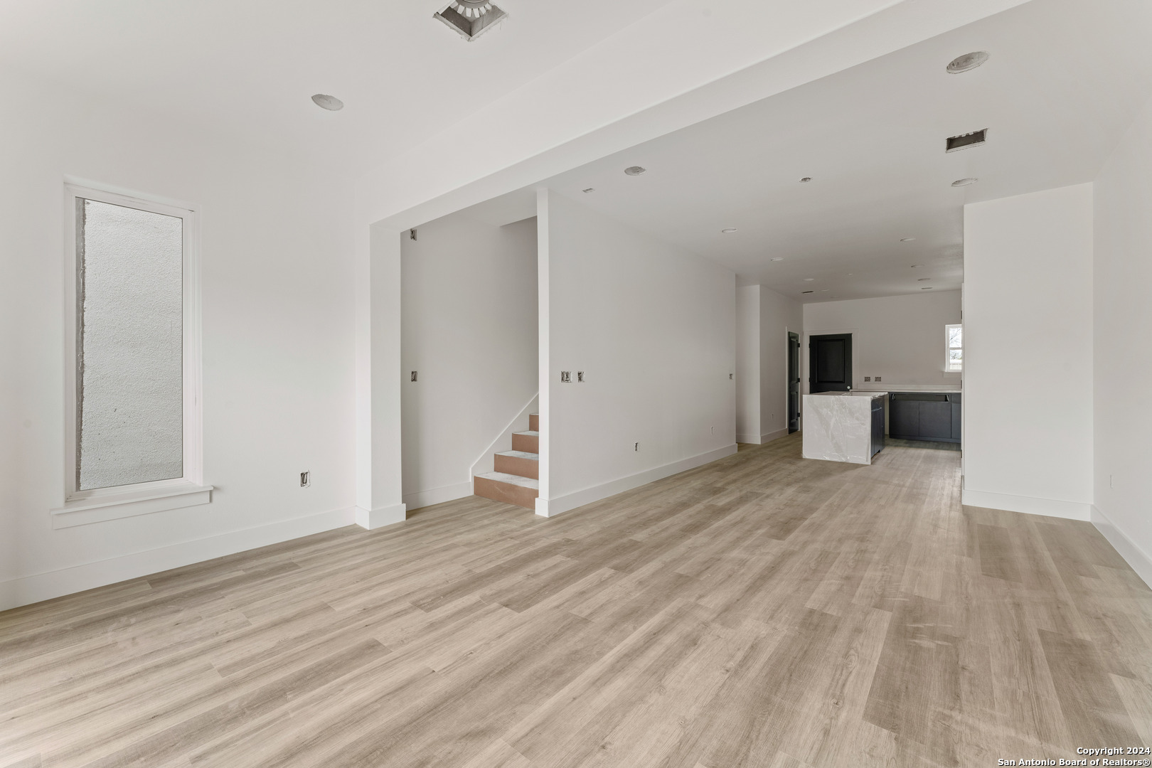 134 E LACHAPELLE