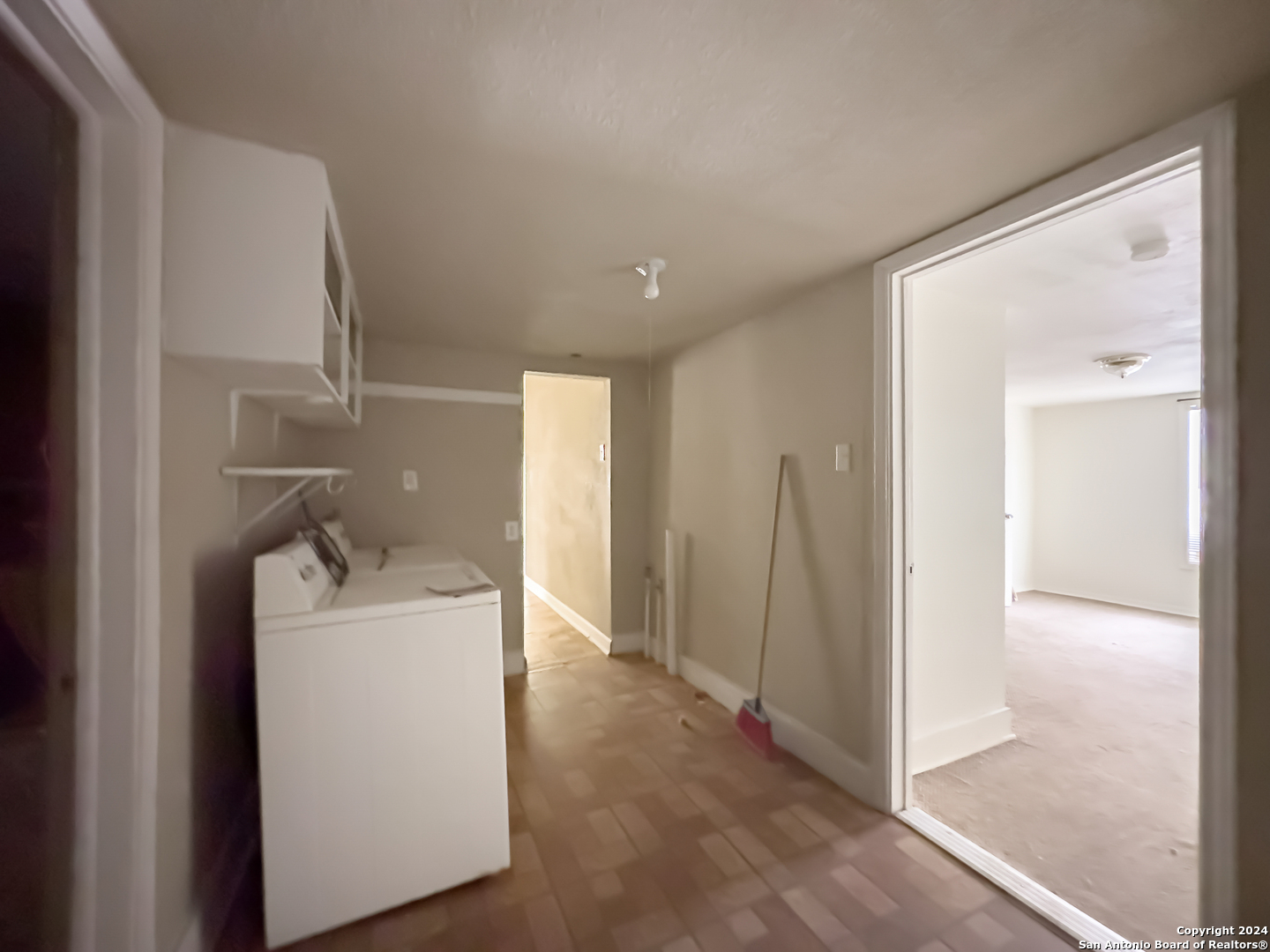 1325 DUPONT