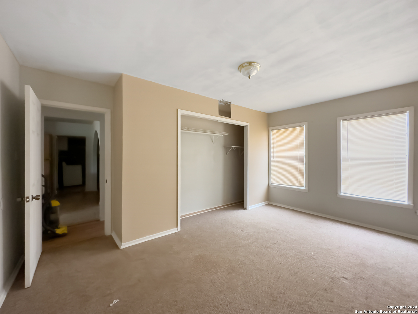 1325 DUPONT