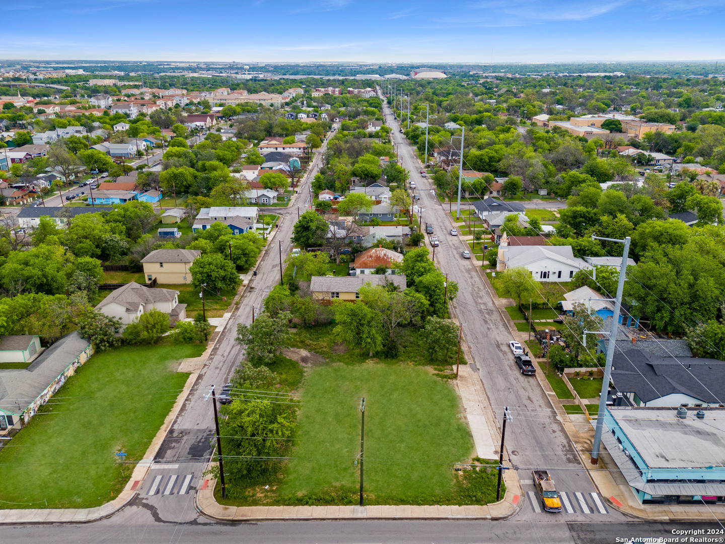 802 N New Braunfels #1