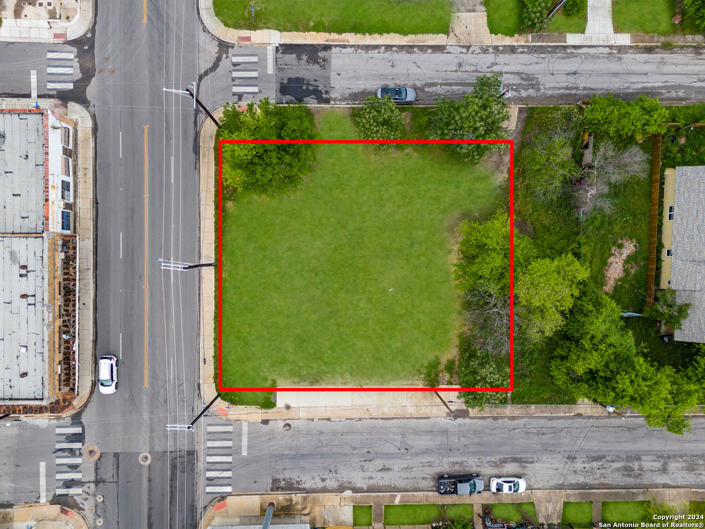 802 N New Braunfels #1