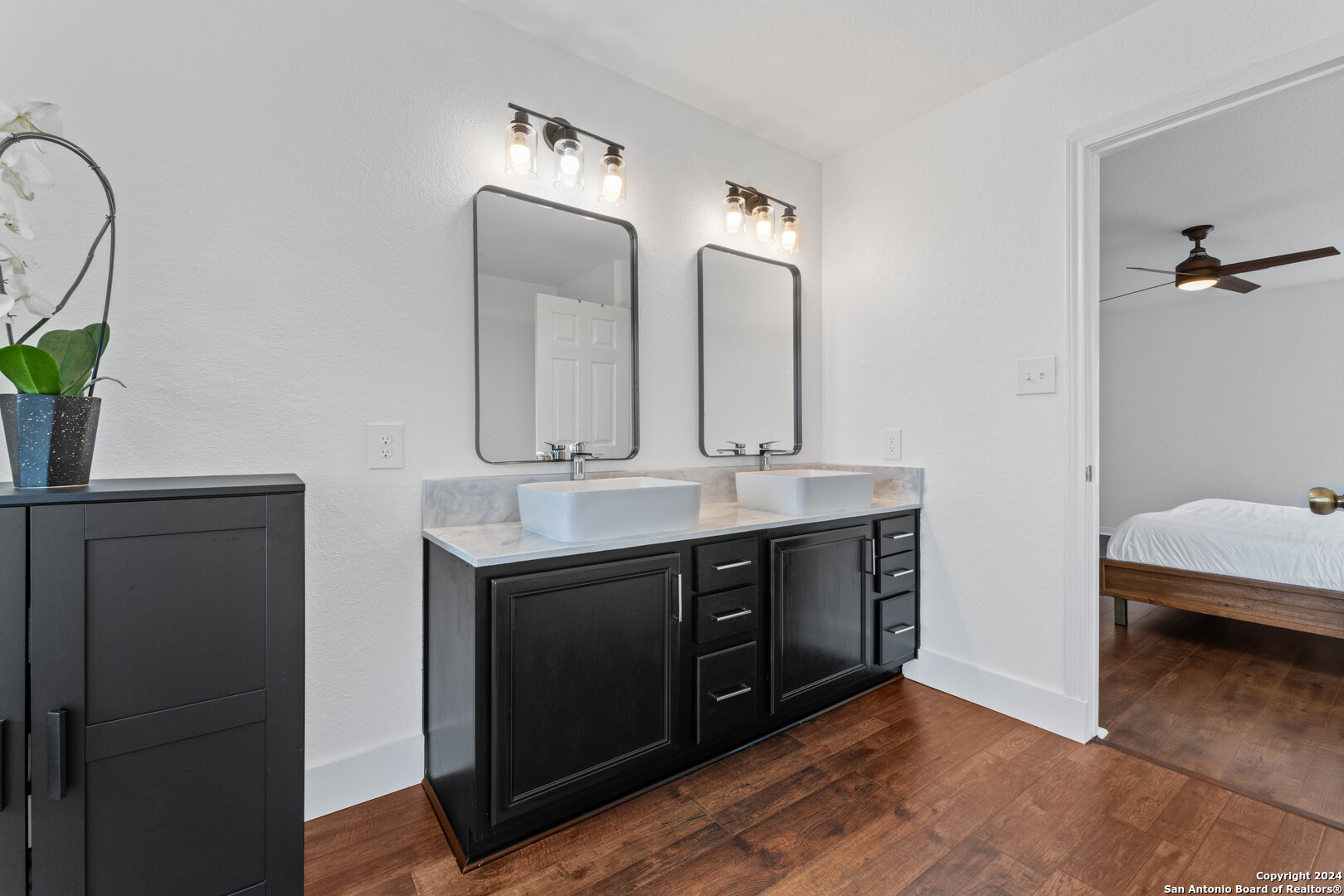 21420 BRANDING BAY
