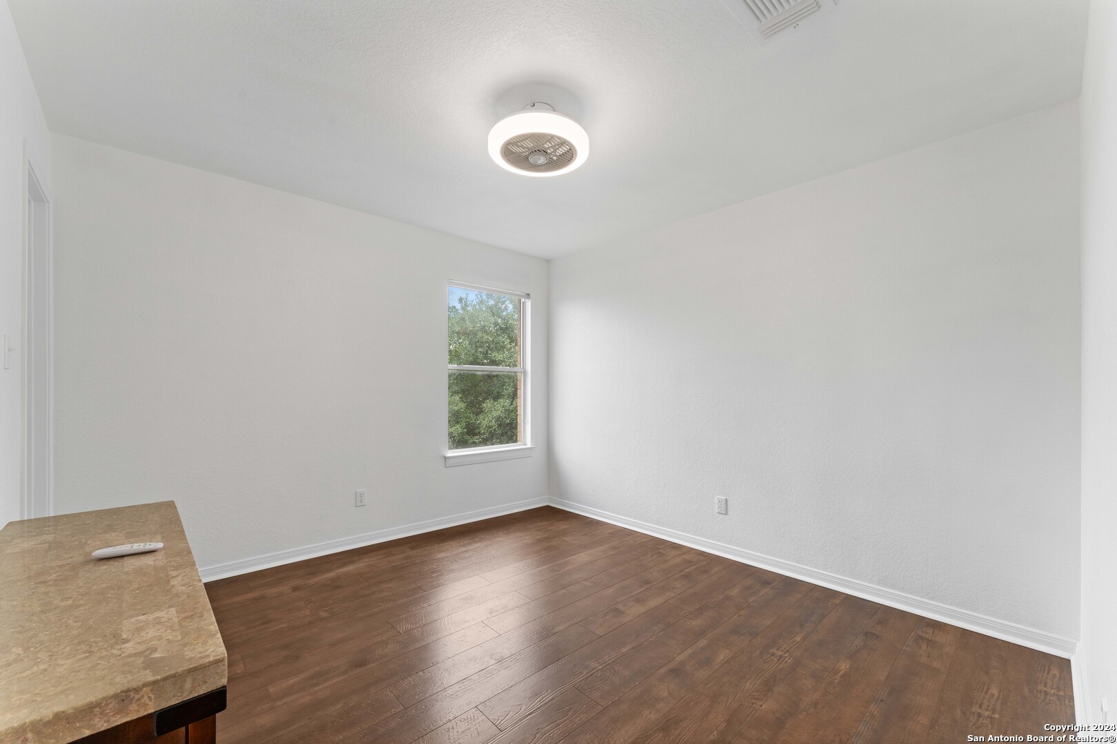 21420 BRANDING BAY
