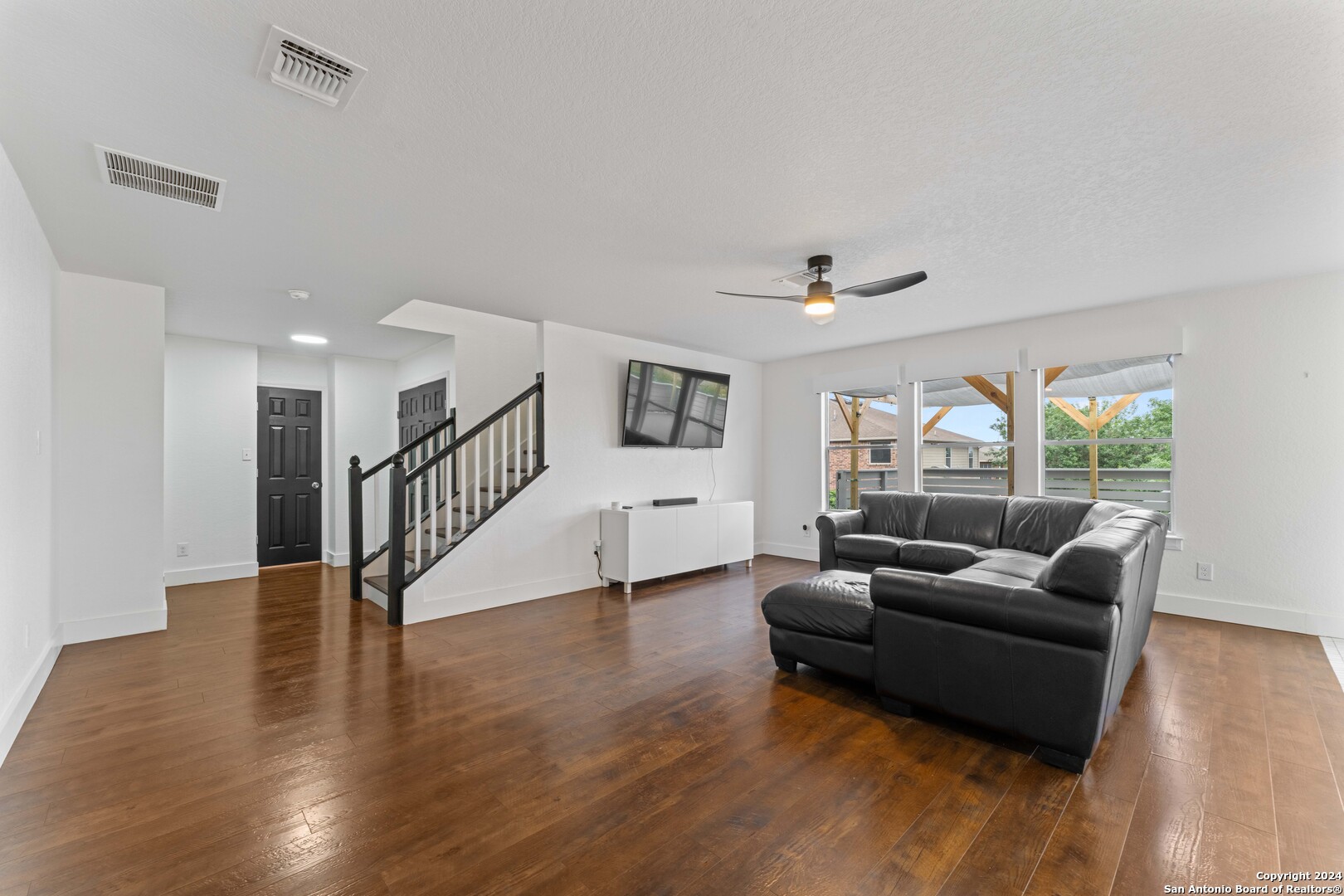 21420 BRANDING BAY