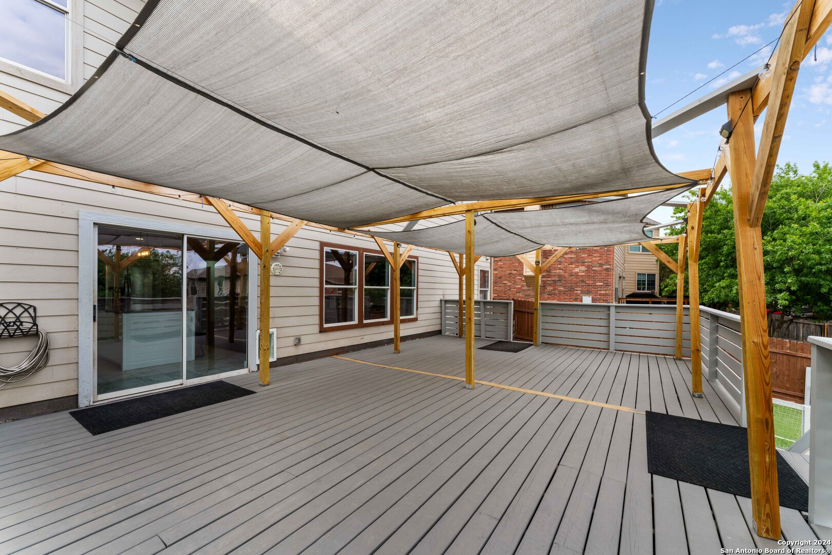 21420 BRANDING BAY