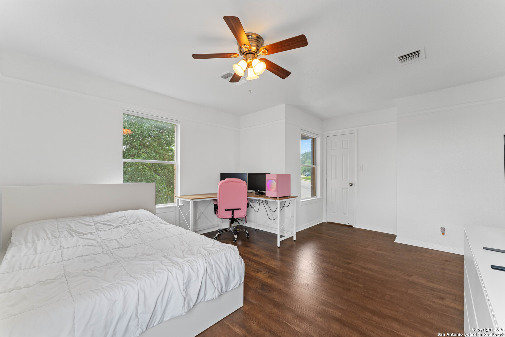 21420 BRANDING BAY