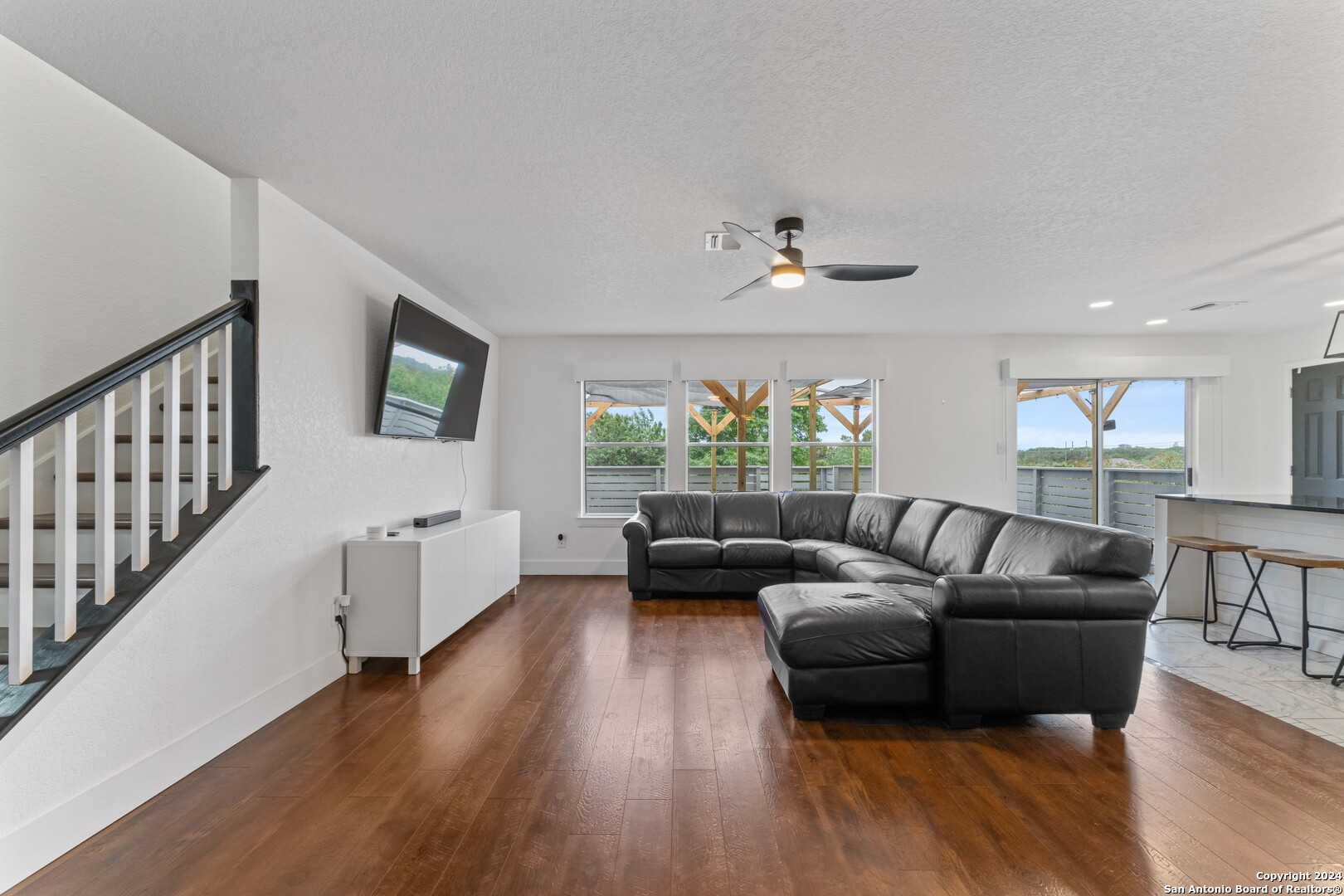 21420 BRANDING BAY