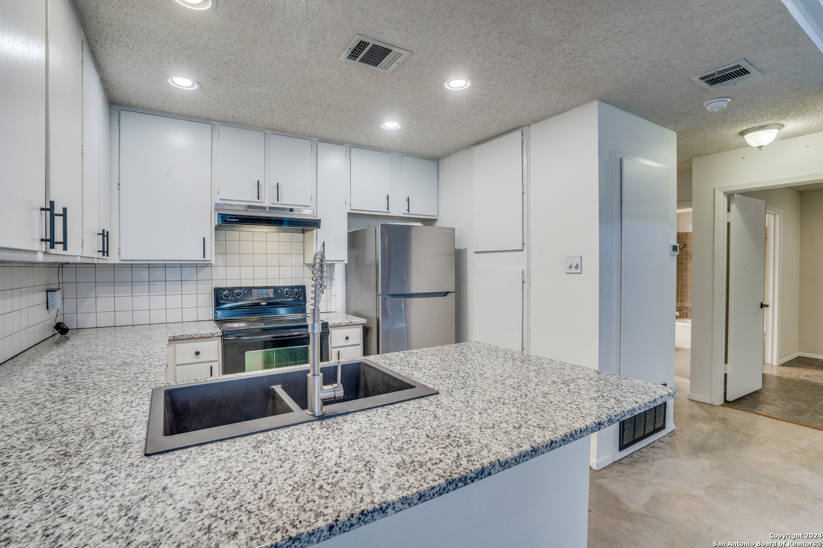 1748 Ohlen Rd 84