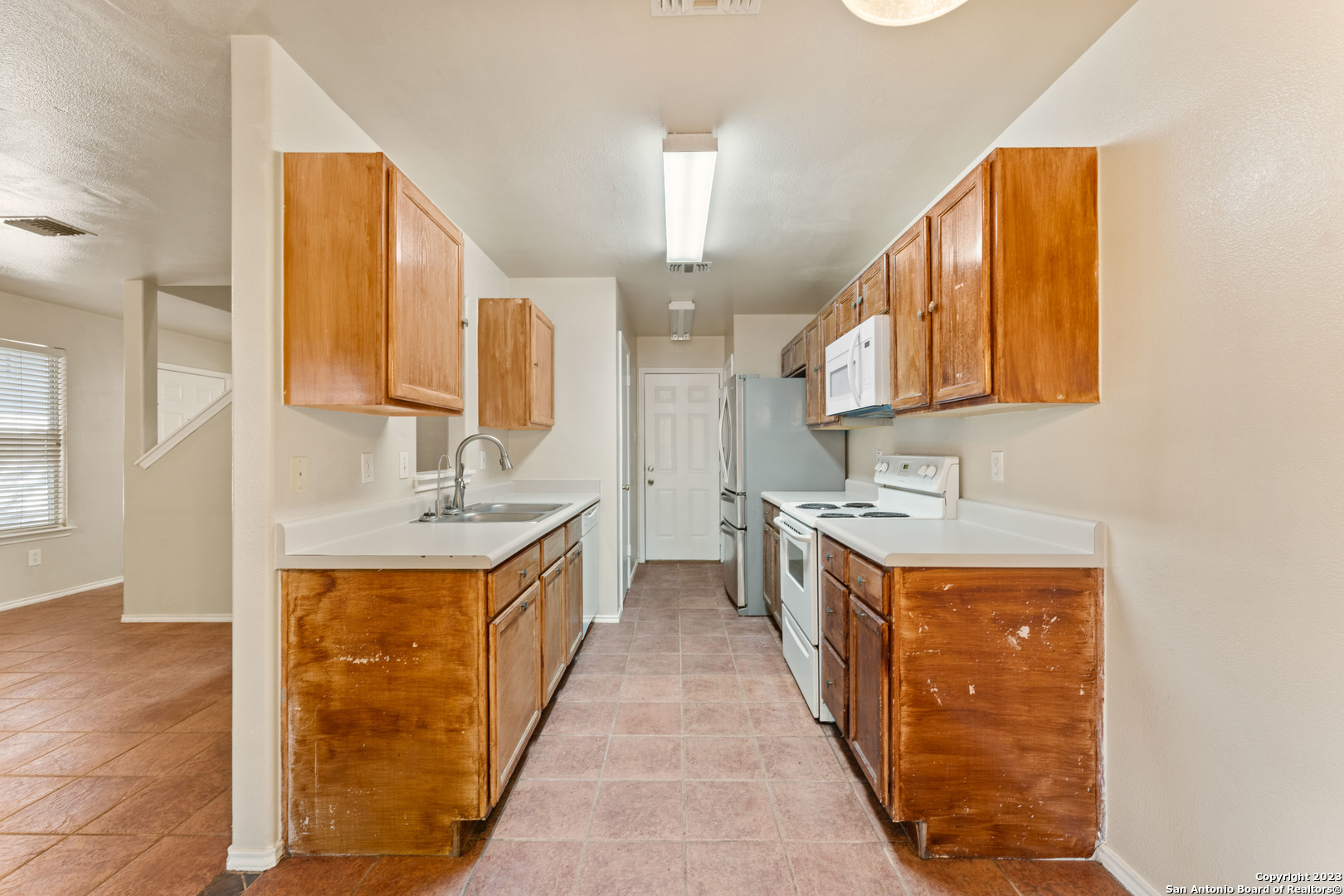 6027 BANTRY BAY