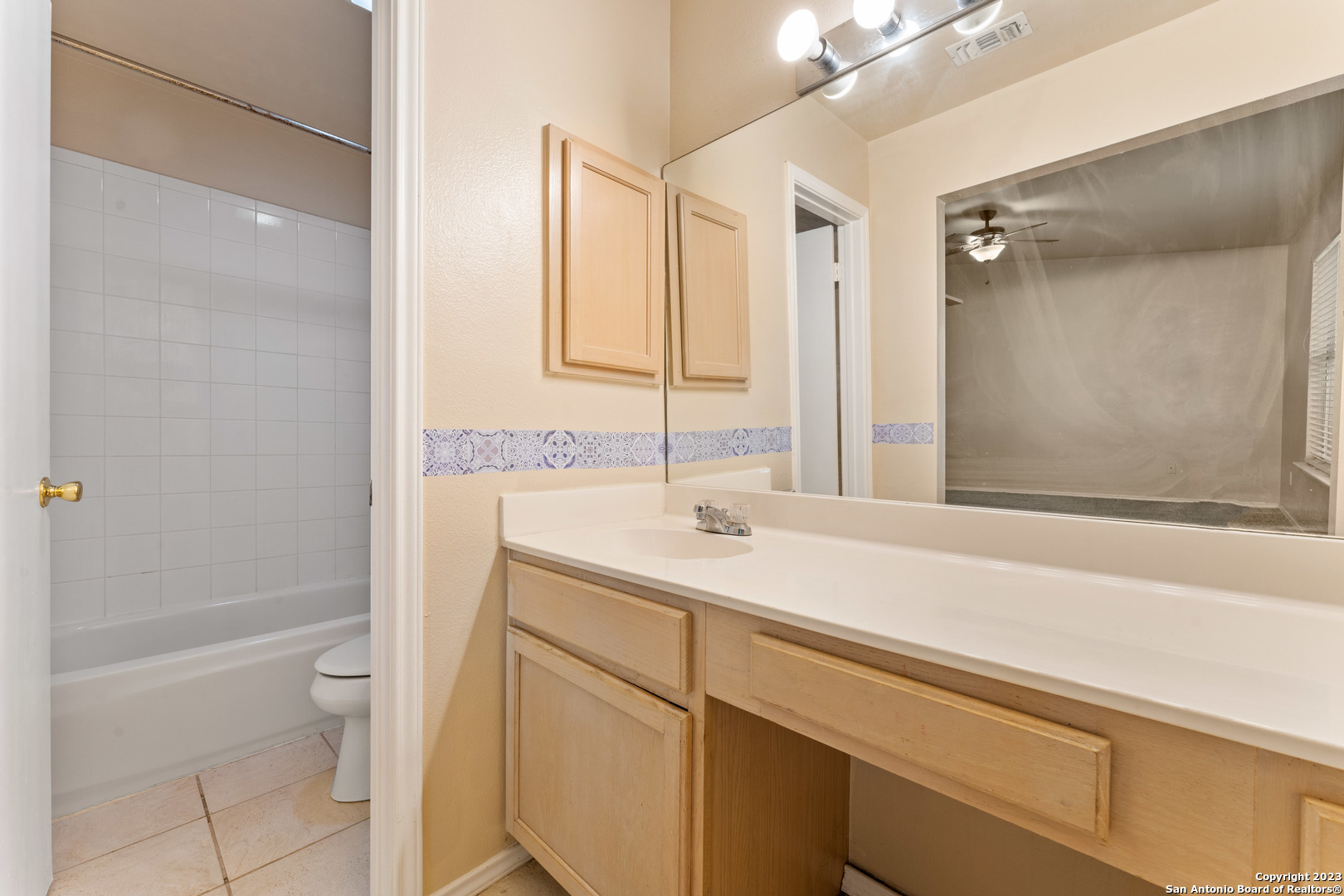 6027 BANTRY BAY