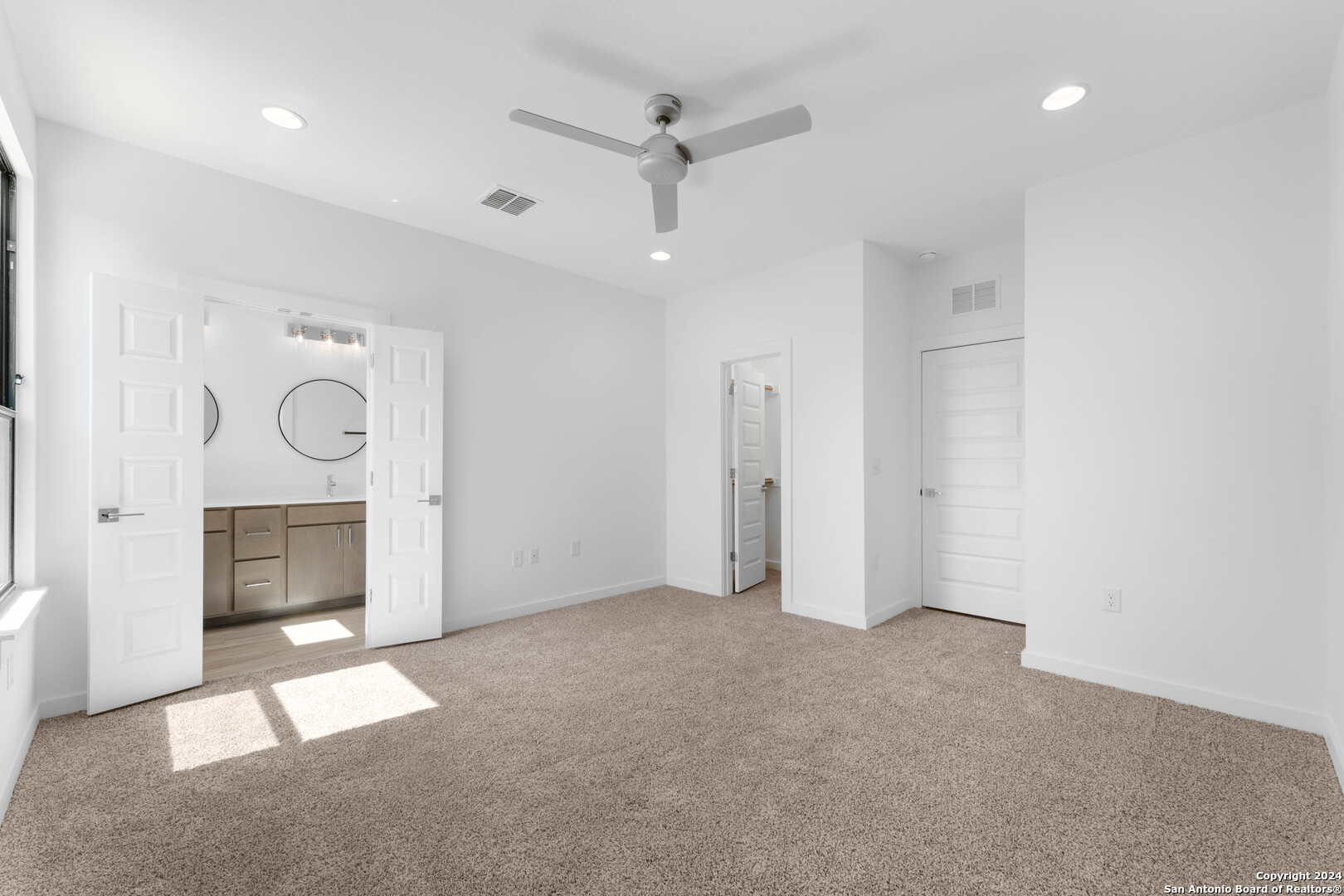 914 N Olive #701