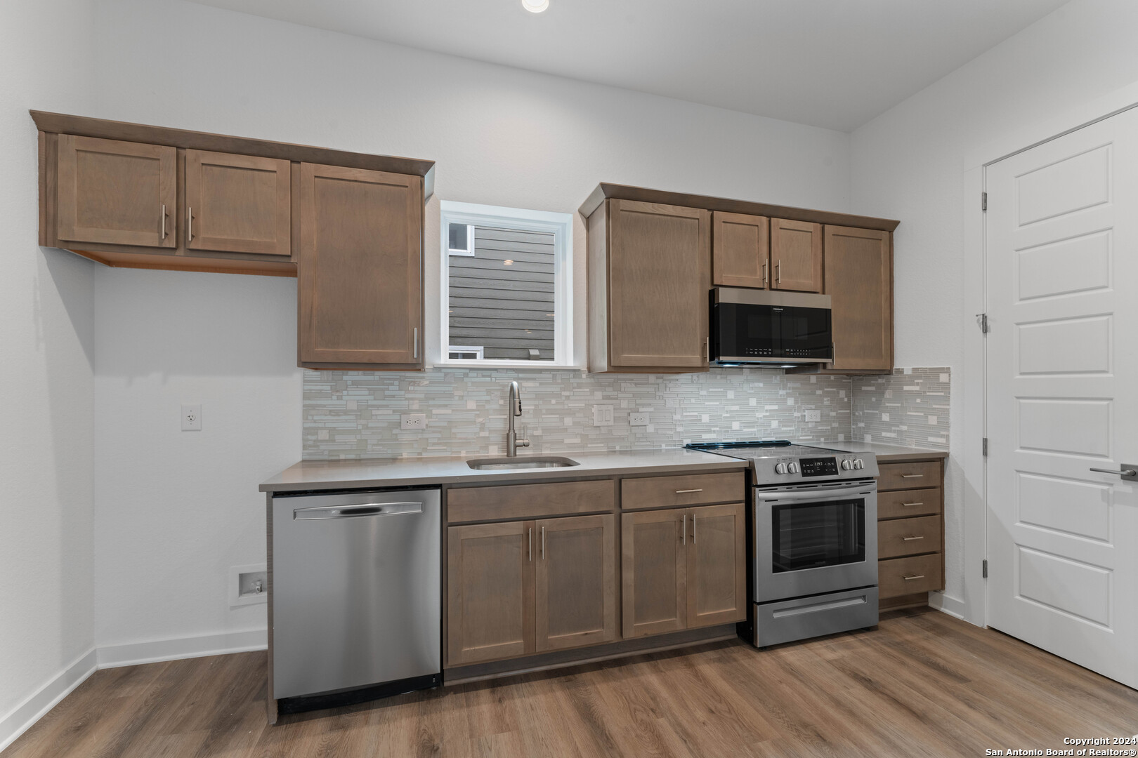 210 W POPLAR ST 102