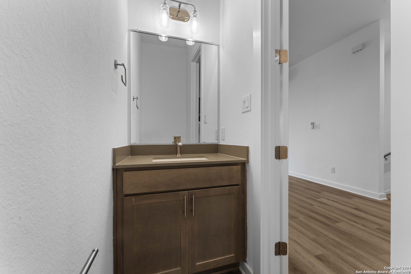 210 W POPLAR ST 102