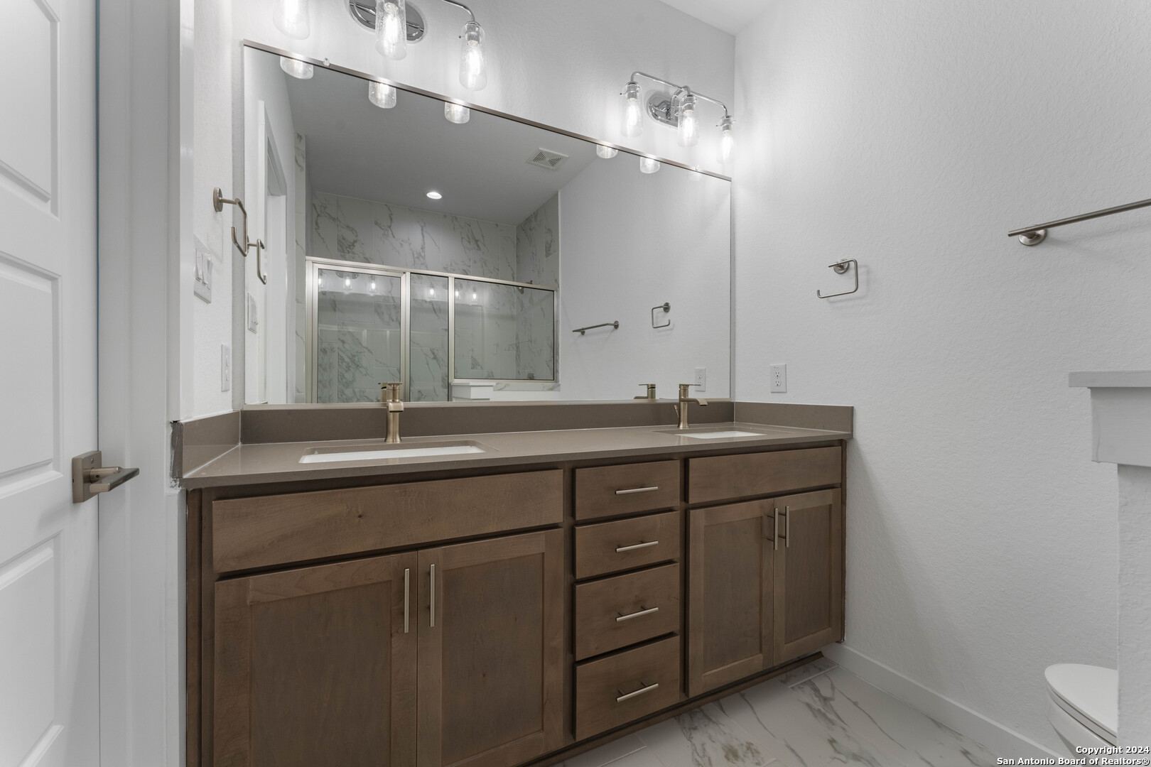 210 W POPLAR ST 102